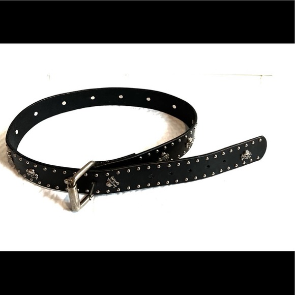 Hot Topic Accessories - Hot Topic black leather belt